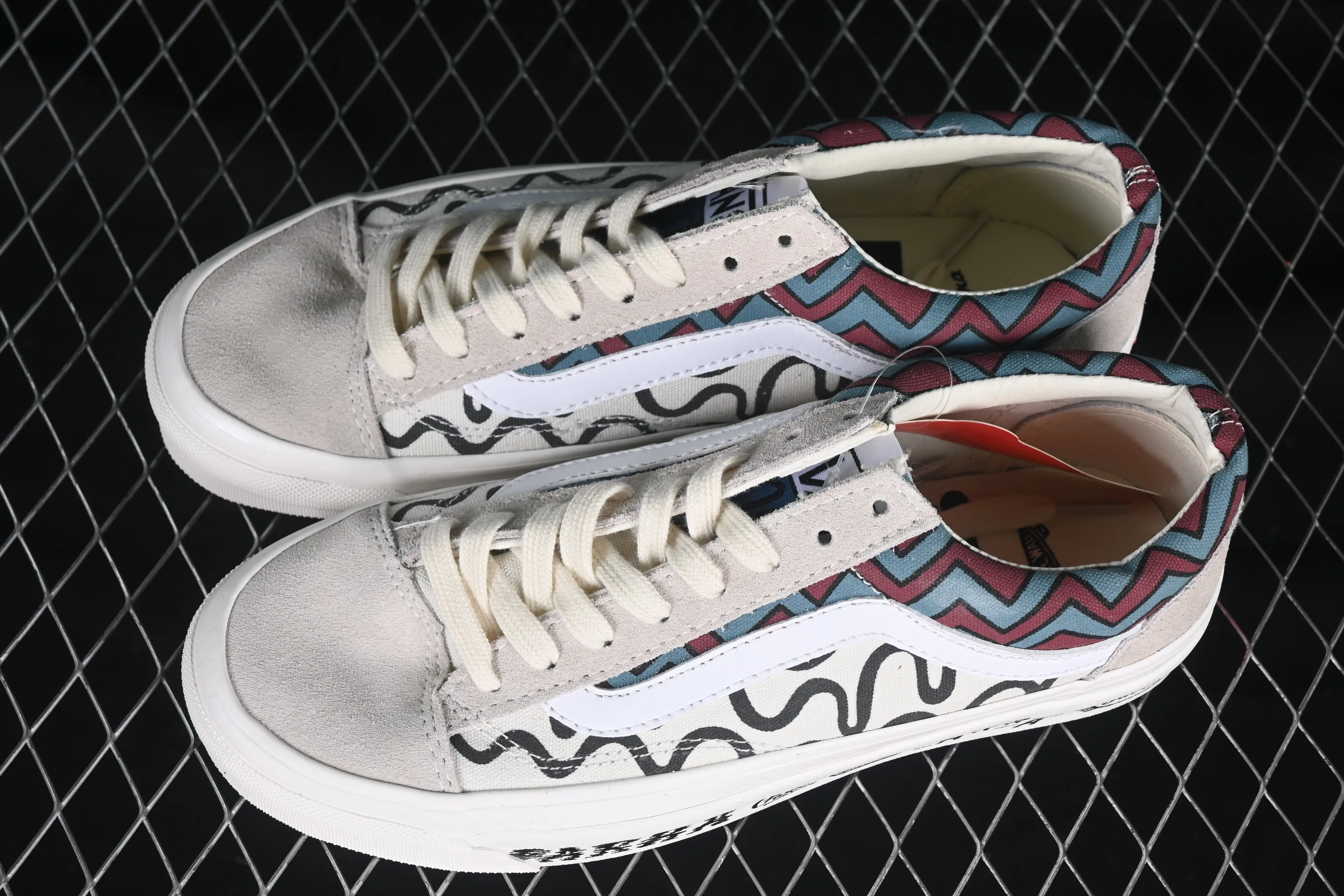 All categories Vans Vans series Vans Low Vans low-top Parra x Otw By Vans artist joint low-top casual sneakers VN0A3WKT4QA